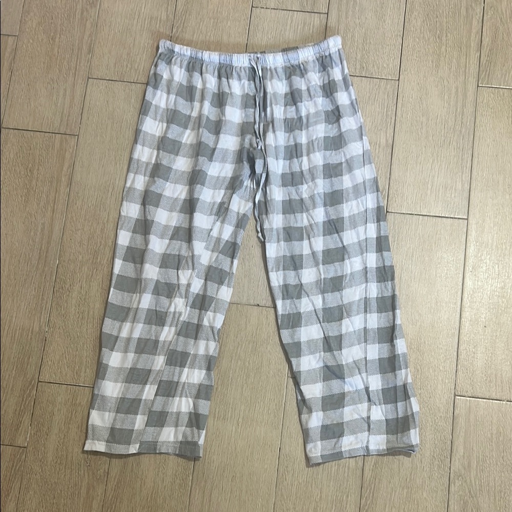 Women's Gray and White Buffalo Check Plaid Checkered Pajama Pants